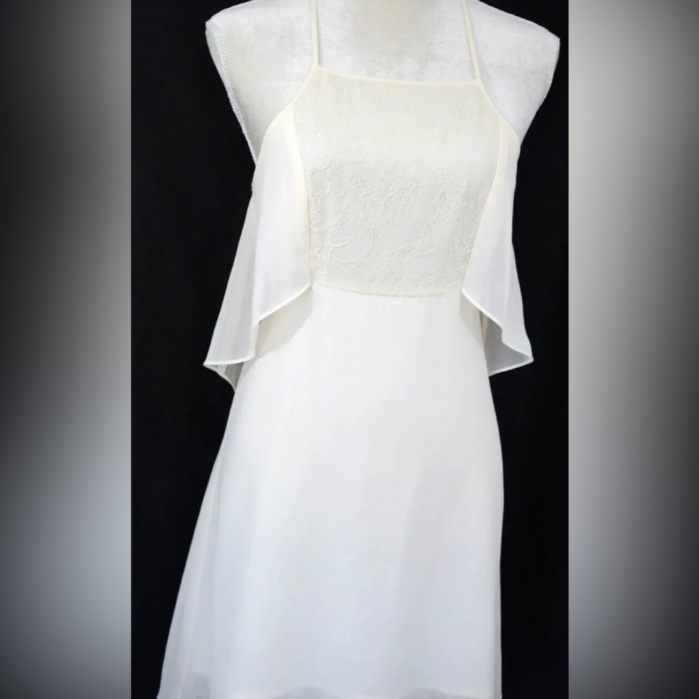 NEW BCBG Generation OFF WHITE bare shoulders  Lace dress Fully lined Sz 4,NWT
